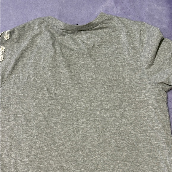 Anthropologie Gray Floral Short Sleeve Tee - Picture 8 of 8